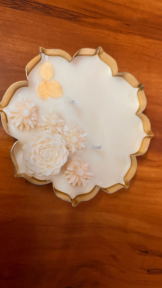 Lotus Urli Candle